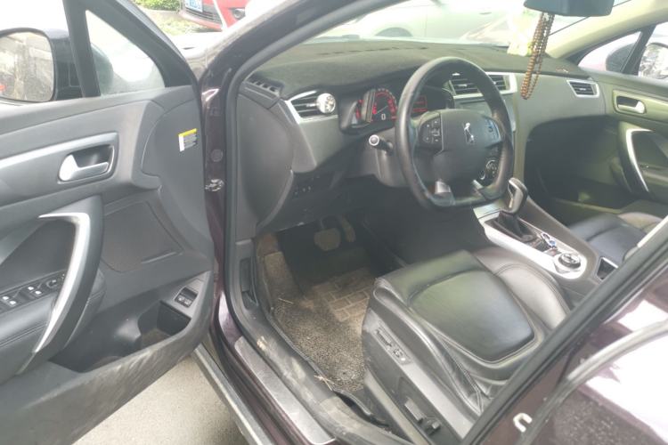 Used DS 6 2014 1.6T Luxury Edition THP160 Driver Seat