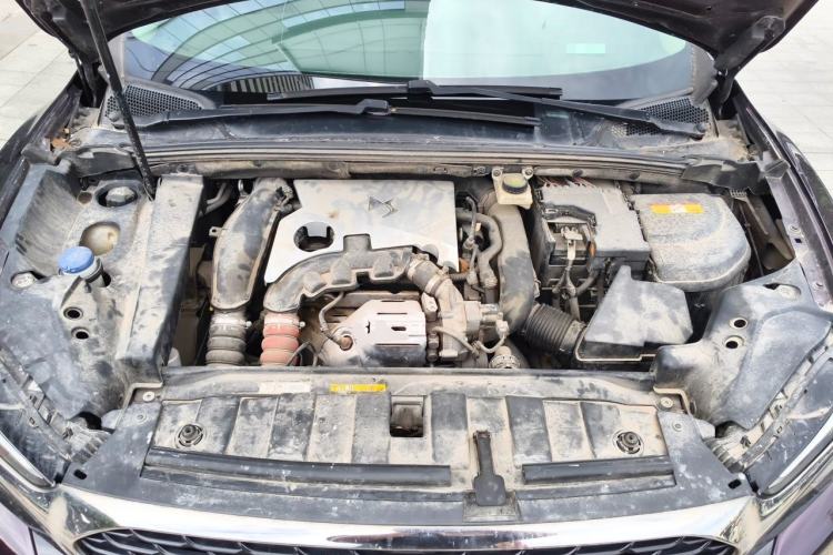 Used DS 6 2014 1.6T Luxury Edition THP160 Engine Bay