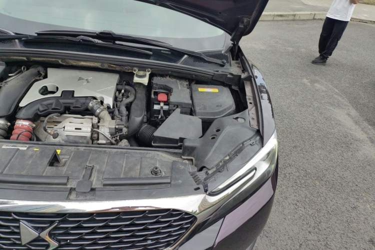Used DS 6 2014 1.6T Luxury Edition THP160 Engine Bay Left