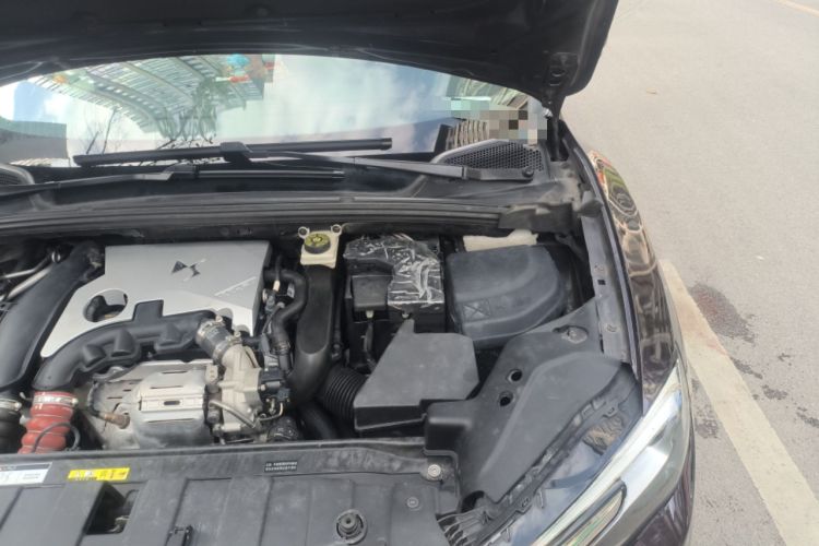 Used DS 6 2014 1.6T Luxury Edition THP160 Engine Bay Left