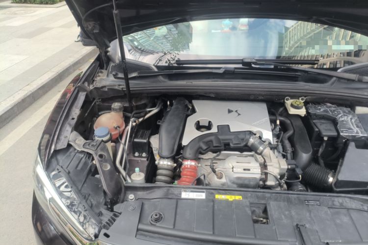 Used DS 6 2014 1.6T Luxury Edition THP160 Engine Bay Right