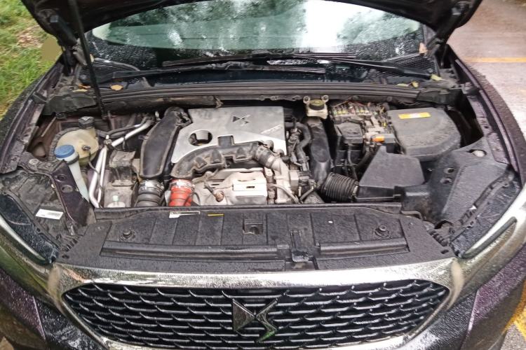 Used DS 6 2014 1.6T Luxury Edition THP160 Engine Bay