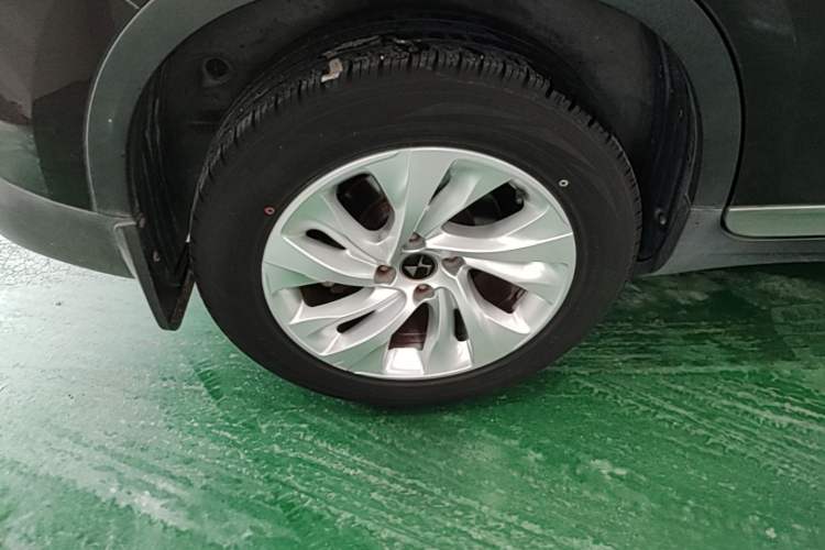 Used DS 6 2014 1.6T Elegant Version THP160 Exterior 5