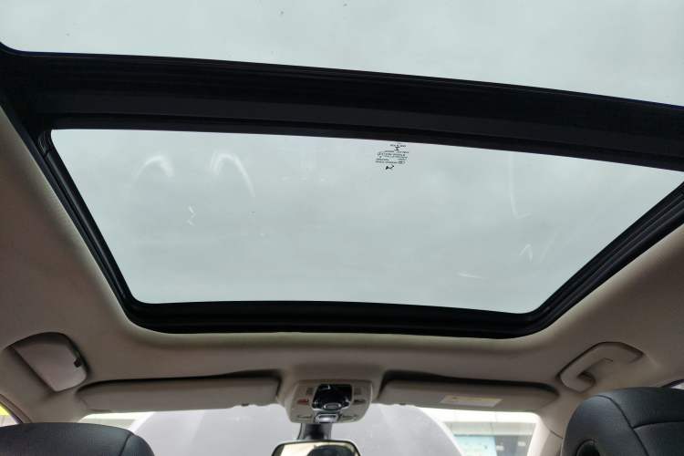 Used DS 6 2014 1.6T Luxury Edition THP160 Headliner