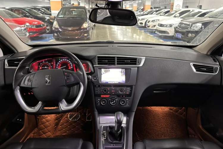 Used DS 6 2014 1.6T Luxury Edition THP160 Interior 1