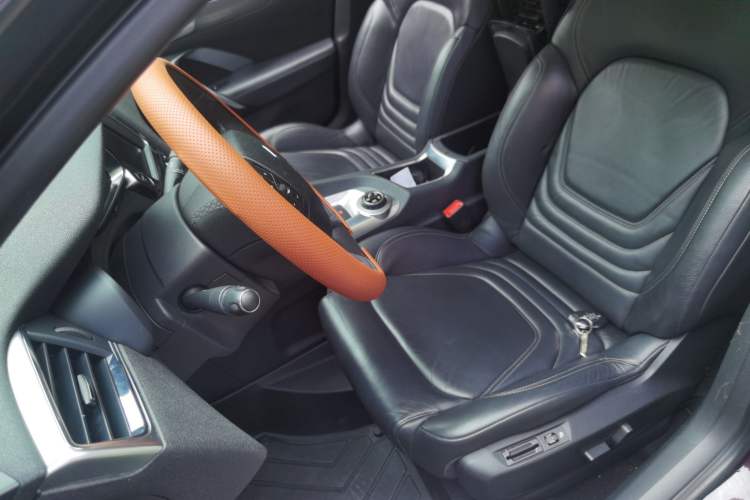 Used DS 6 2014 1.6T Luxury Edition THP160 Left Front Seat