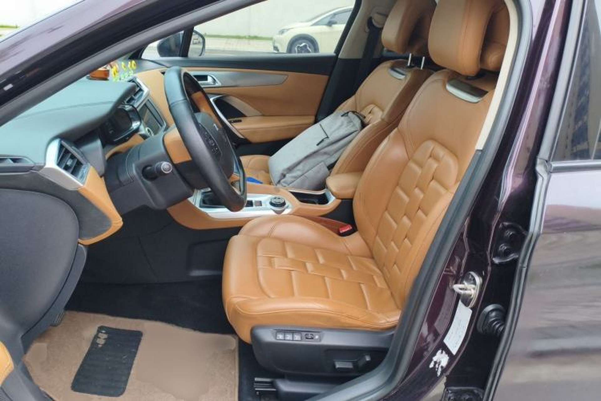 Used DS 6 2014 1.6T Prestige Edition THP160 Left Front Seat
