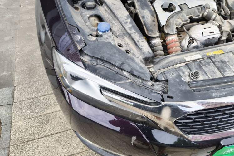 Used DS 6 2014 1.6T Luxury Edition THP160 Right Front Headlight