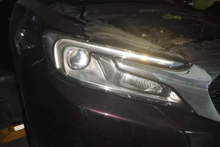 Used DS 6 2014 1.6T Luxury Edition THP200 Right Front Headlight