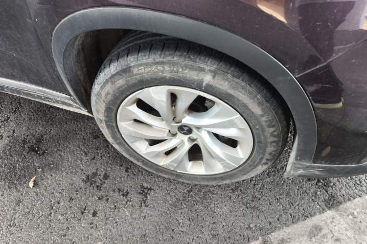Used DS 6 2014 1.6T Elegant Version THP160 Right Front Wheel Hub