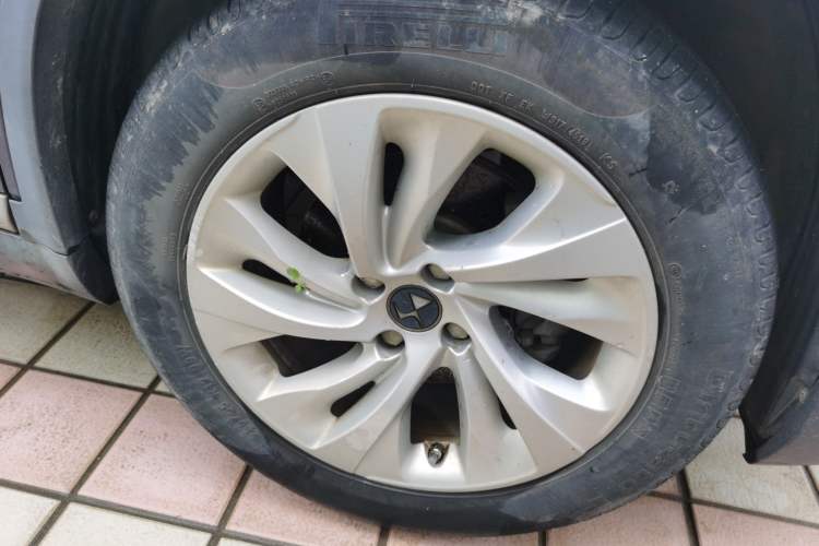 Used DS 6 2014 1.6T Elegant Version THP160 Right Front Wheel Hub