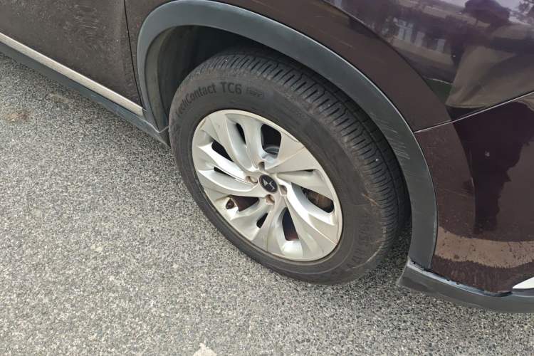 Used DS 6 2014 1.6T Comfort Edition THP160 Right Front Wheel Hub