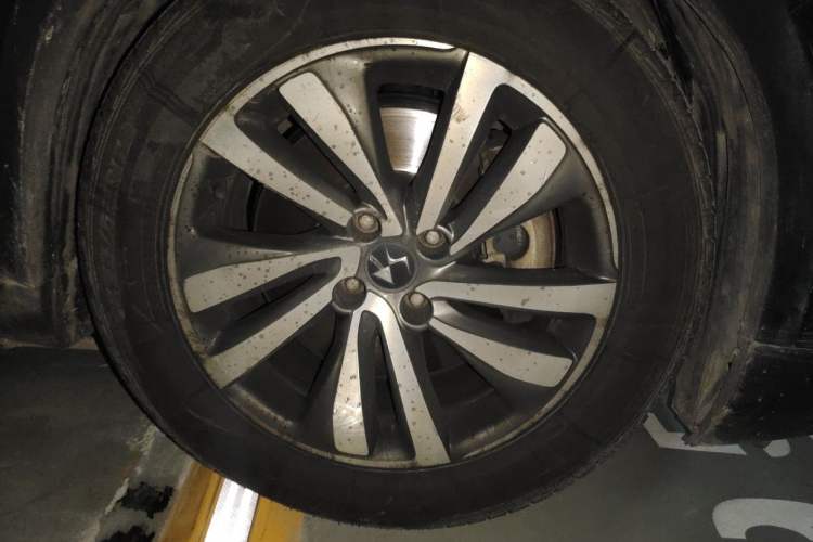 Used DS 6 2014 1.6T Luxury Edition THP200 Right Front Wheel Hub