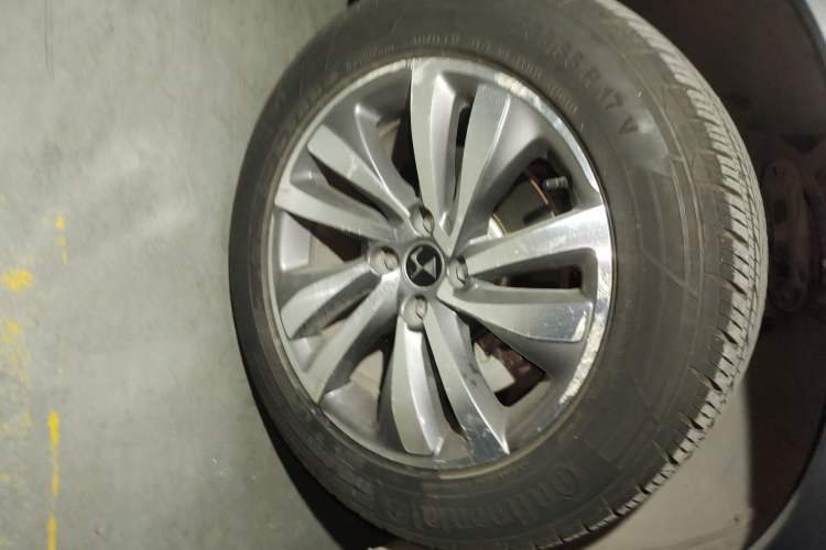 Used DS 6 2014 1.6T Luxury Edition THP160 Right Front Wheel Hub
