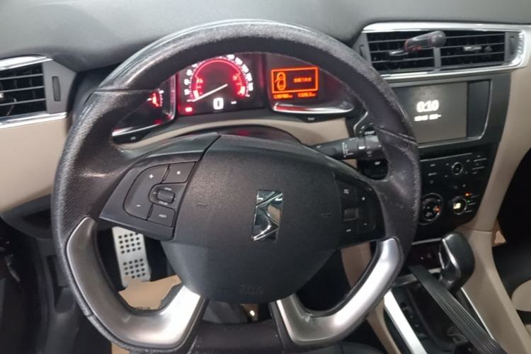 Used DS 6 2014 1.6T Luxury Edition THP200 Steering Wheel