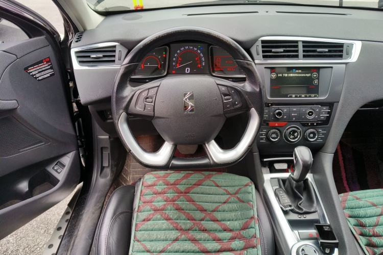 Used DS 6 2014 1.6T Luxury Edition THP160 Steering Wheel