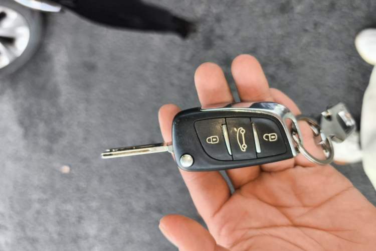 Used DS 6 2014 1.6T Elegant Version THP160 Vehicle Key