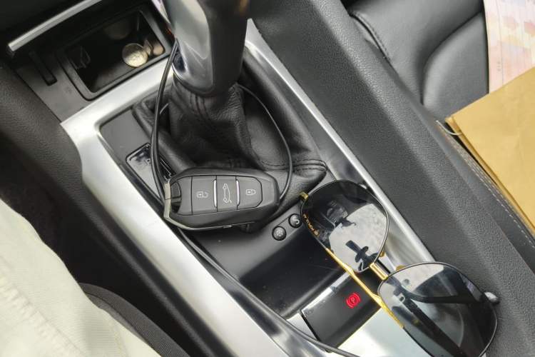 Used DS 6 2014 1.6T Luxury Edition THP160 Vehicle Key