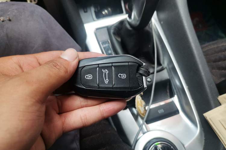 Used DS 6 2014 1.6T Luxury Edition THP200 Vehicle Key