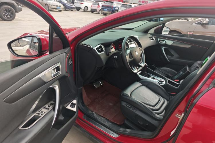 Used DS 6 2014 1.6T Luxury Edition THP160 Driver Seat