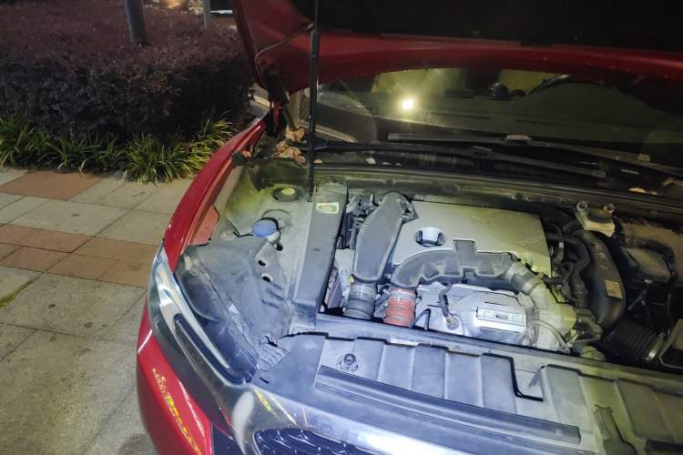 Used DS 6 2014 1.6T Elegant Version THP160 Engine Bay Right