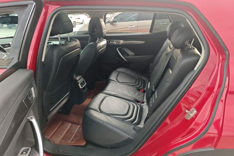 Used DS 6 2014 1.6T Luxury Edition THP160 Left Rear Seat
