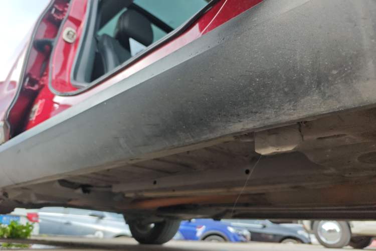 Used DS 6 2014 1.6T Luxury Edition THP160 Right Side Sill