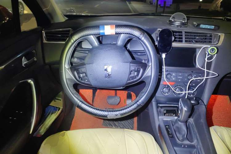 Used DS 6 2014 1.6T Elegant Version THP160 Steering Wheel