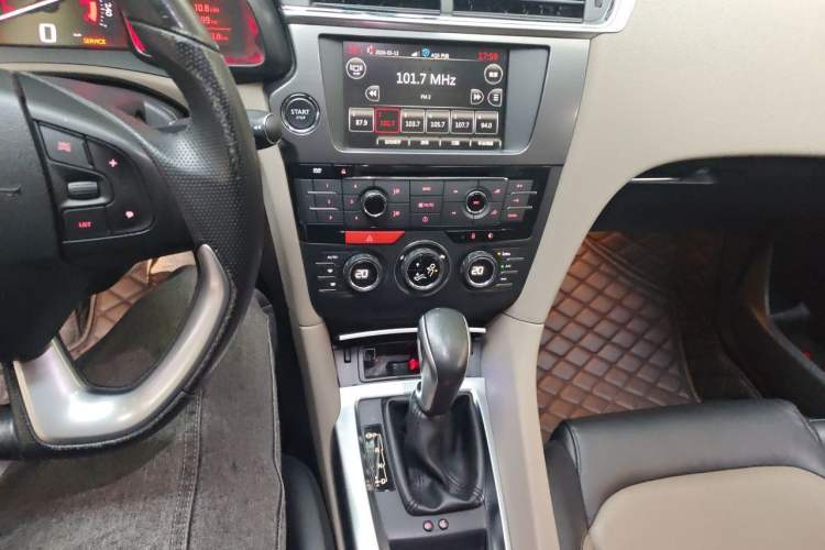 Used DS 6 2014 1.6T Luxury Edition THP160 Audio And AC Panel