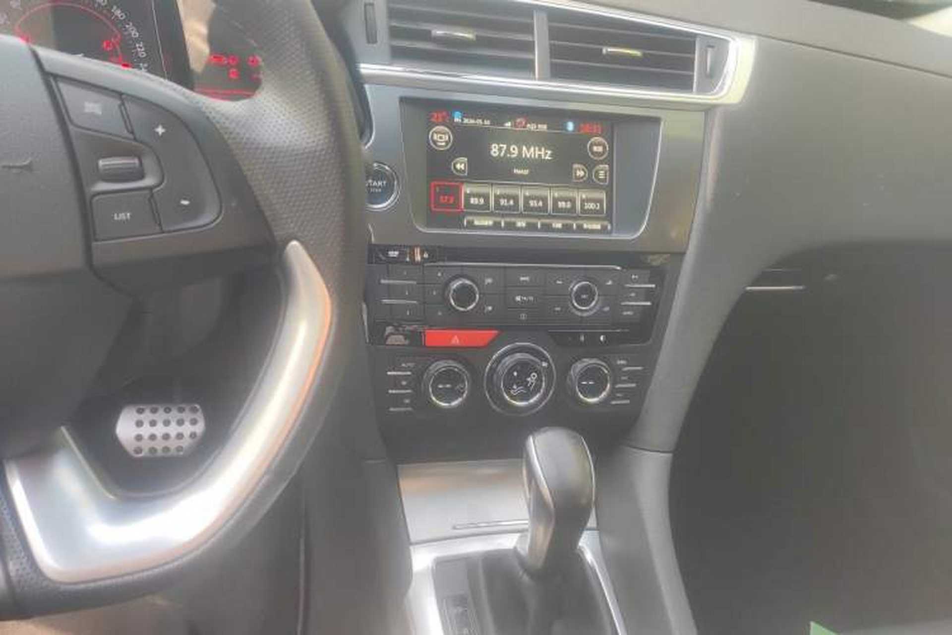 Used DS 6 2014 1.6T Luxury Edition THP200 Audio And AC Panel