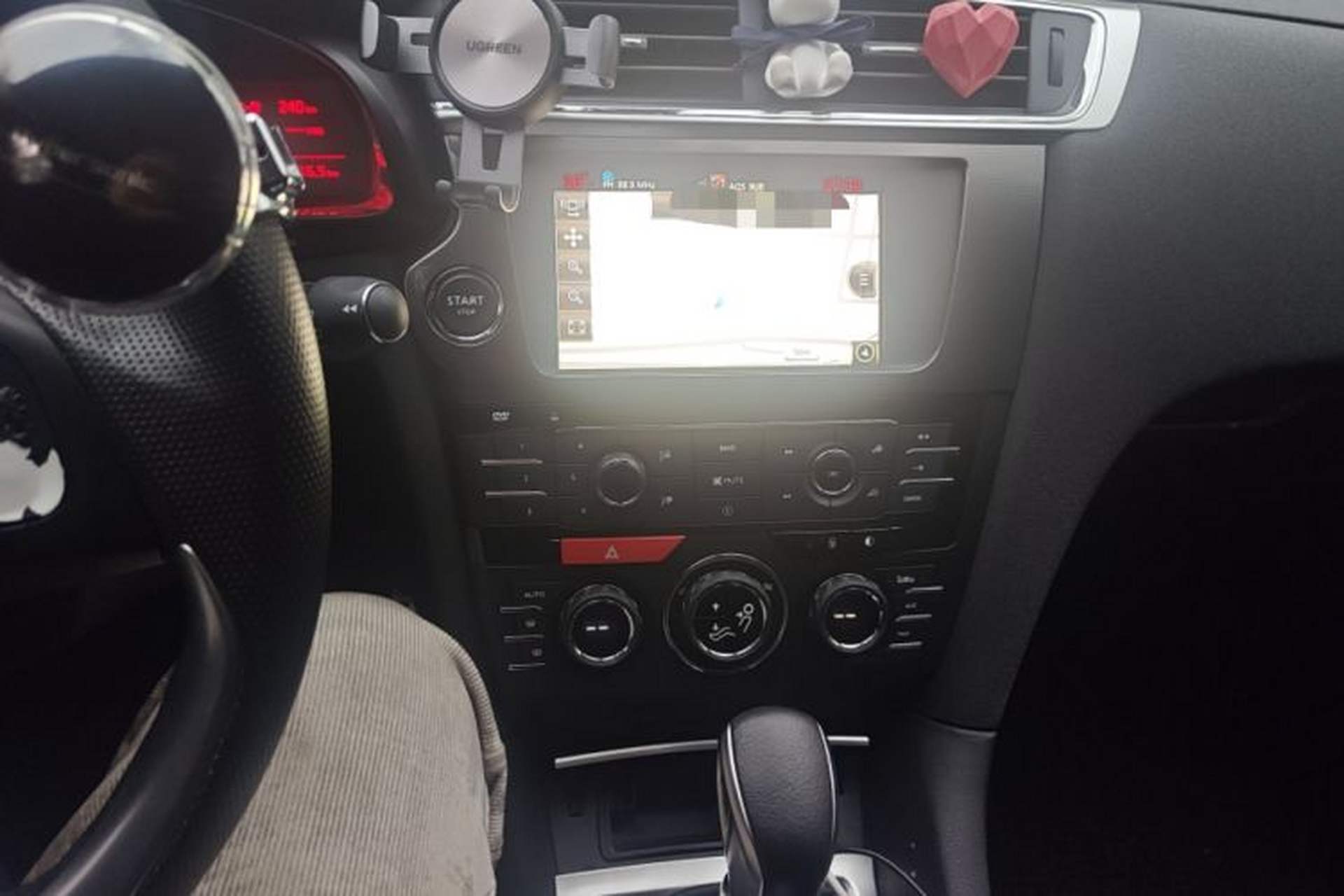 Used DS 6 2014 1.6T Luxury Edition THP200 Audio And AC Panel