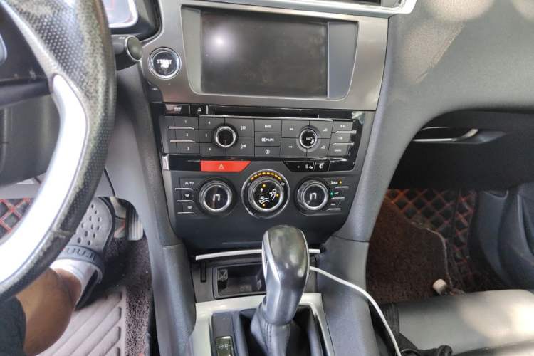 Used DS 6 2014 1.6T Luxury Edition THP160 Audio And AC Panel