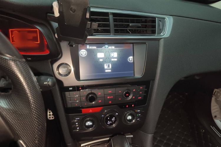 Used DS 6 2014 1.6T Luxury Edition THP200 Audio And AC Panel