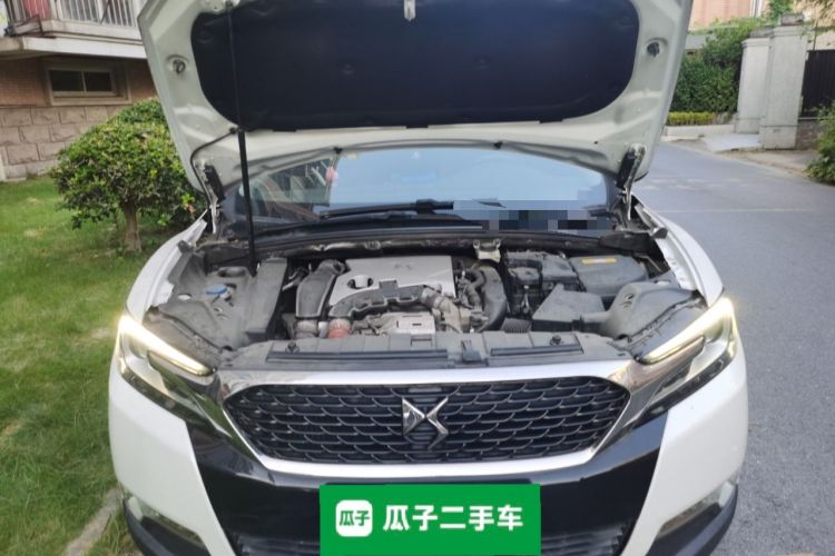 Used DS 6 2014 1.6T Elegant Version THP160 Engine Bay