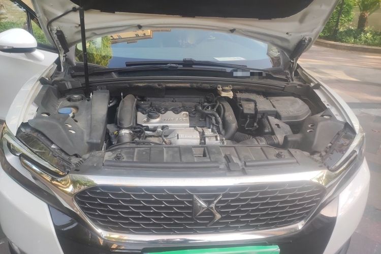 Used DS 6 2014 1.6T Luxury Edition THP200 Engine Bay