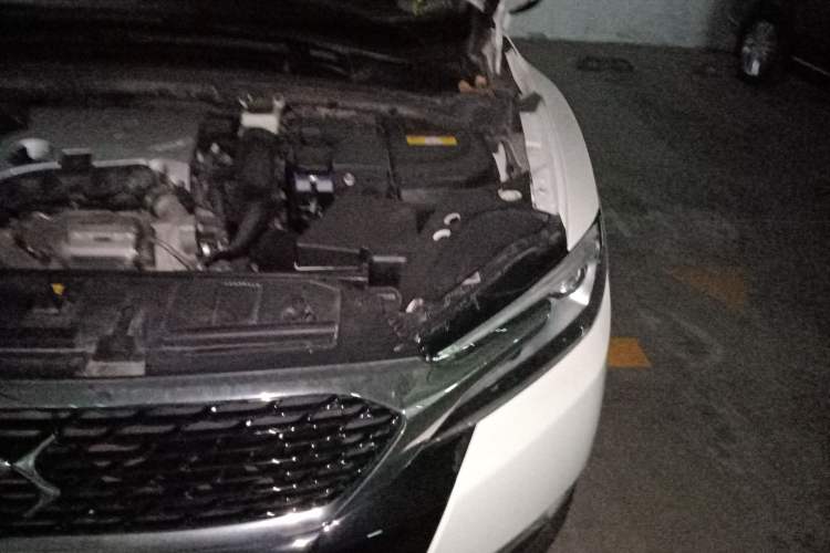Used DS 6 2014 1.6T Luxury Edition THP160 Engine Bay Left