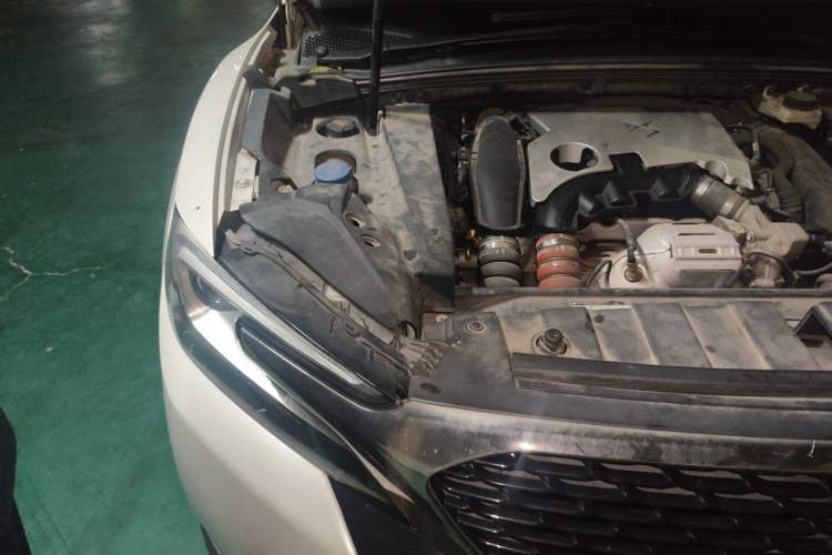 Used DS 6 2014 1.6T Luxury Edition THP160 Engine Bay Right
