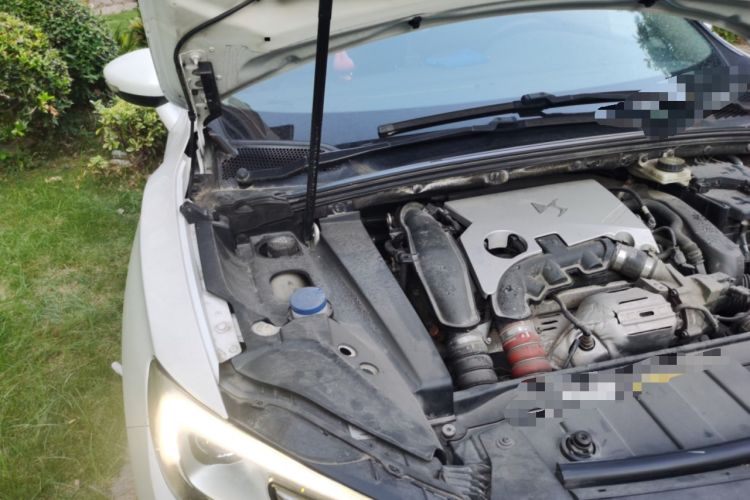 Used DS 6 2014 1.6T Elegant Version THP160 Engine Bay Right