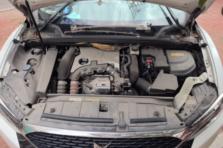 Used DS 6 2014 1.6T Luxury Edition THP160 Engine Bay
