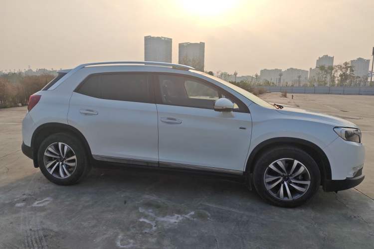 Used DS 6 2014 1.6T Luxury Edition THP160 Exterior 2