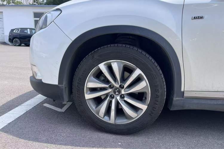 Used DS 6 2014 1.6T Luxury Edition THP160 Exterior 6