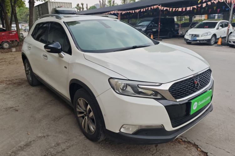 Used DS 6 2014 1.6T Luxury Edition THP200 Front Right 45 Deg