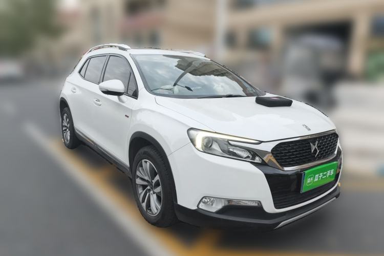 Used DS 6 2014 1.6T Luxury Edition THP200 Front Right 45 Deg