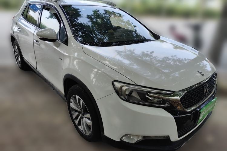 Used DS 6 2014 1.6T Luxury Edition THP160 Front Right 45 Deg