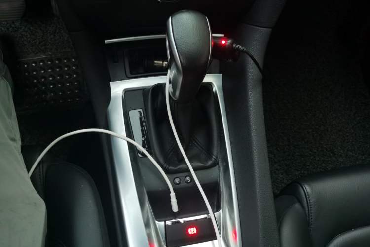 Used DS 6 2014 1.6T Elegant Version THP160 Gear Lever