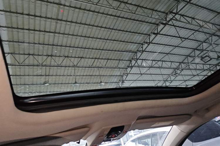 Used DS 6 2014 1.6T Luxury Edition THP160 Headliner