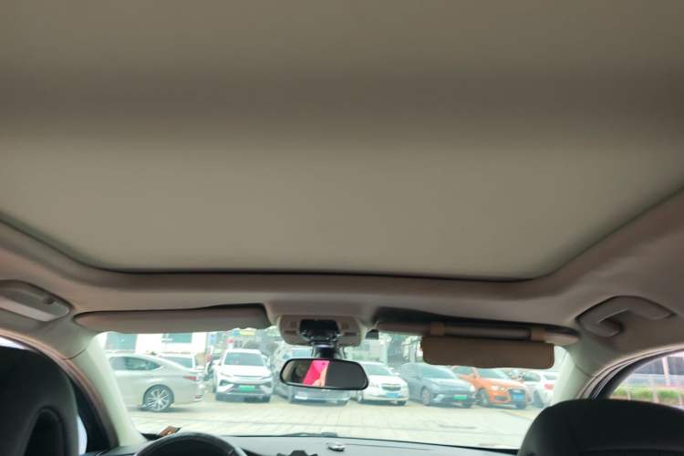 Used DS 6 2014 1.6T Luxury Edition THP200 Headliner