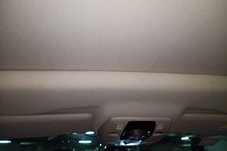 Used DS 6 2014 1.6T Luxury Edition THP160 Headliner