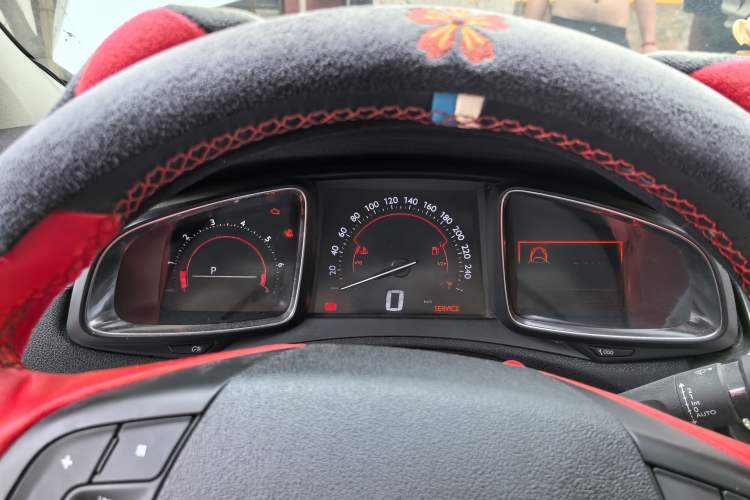 Used DS 6 2014 1.6T Luxury Edition THP160 Instrument Cluster