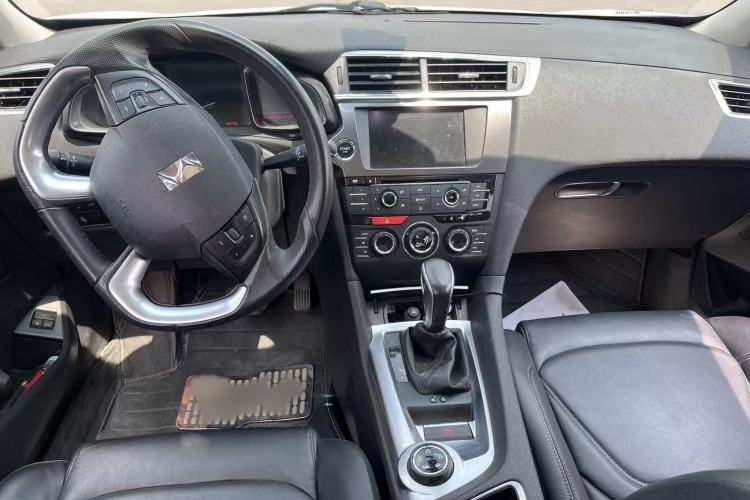 Used DS 6 2014 1.6T Luxury Edition THP160 Interior 1